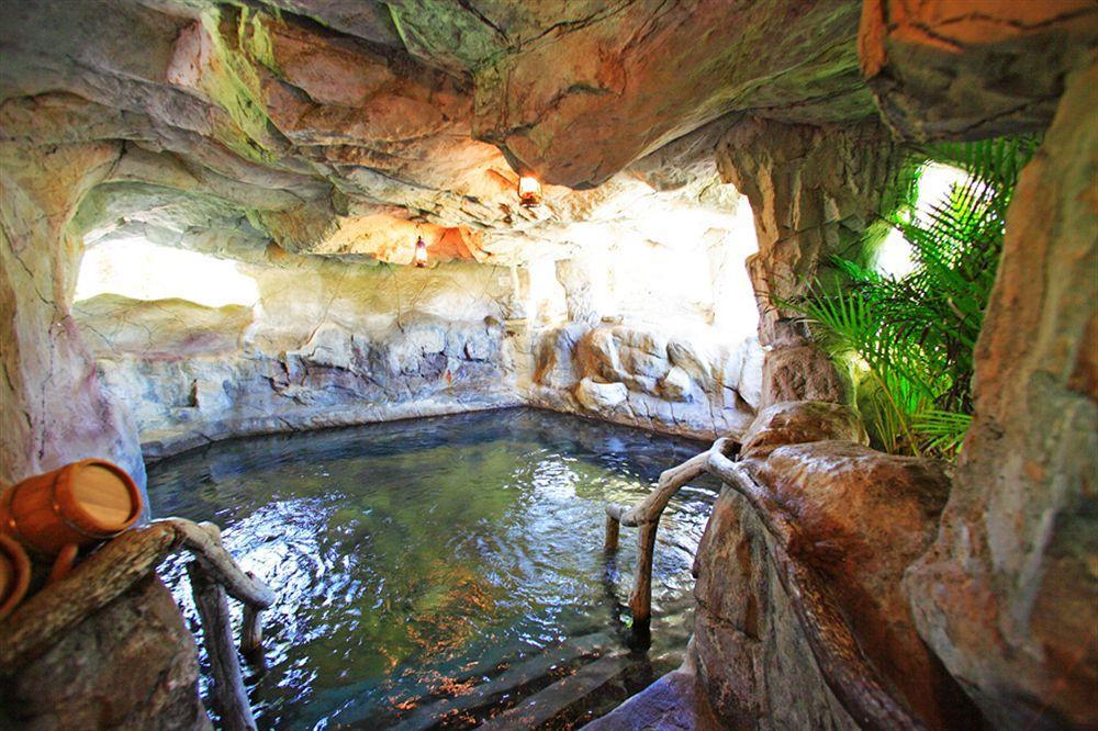 Promisedland Resort & Lagoon Shoufeng Esterno foto The Grotto