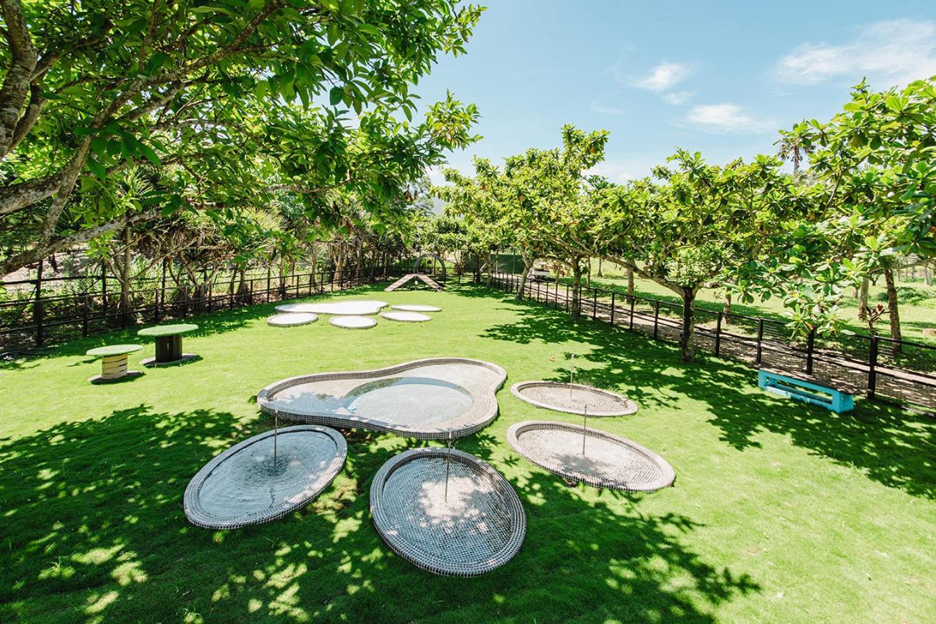 Promisedland Resort & Lagoon Shoufeng Esterno foto The Children's Garden